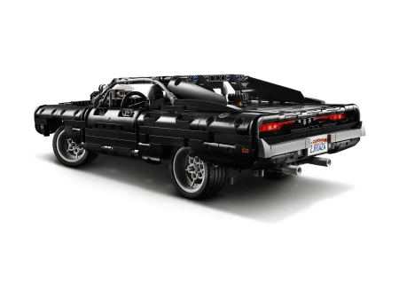 LEGO 42111 TECHNIC Dom's Dodge Charger 4.webp