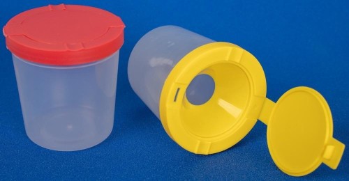 Przejdź do produktu Kubek niekapek 7,5cm MIX