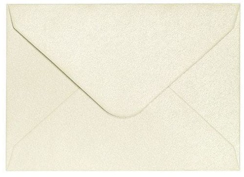 Przejdź do produktu Koperta 70x100 Pearl kremowy K. 150 g/m2, op. 10szt., Galeria Papieru